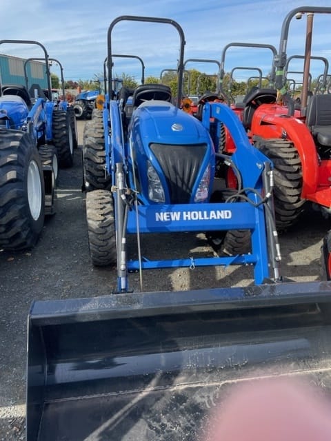New Holland WorkMaster 35 4WD Tractor/Loader